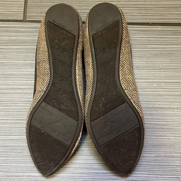 Worn once American Eagle Outfitters flats! - Picture 8 of 8